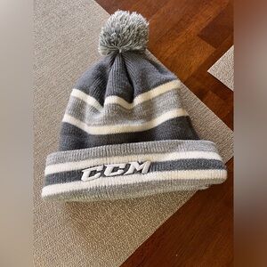 CCM‎ hockey hat winter
